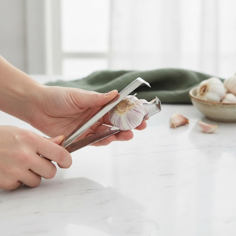 Stainless Steel Garlic Peeler  - Kitchen Gadgets Save Time recension och pris